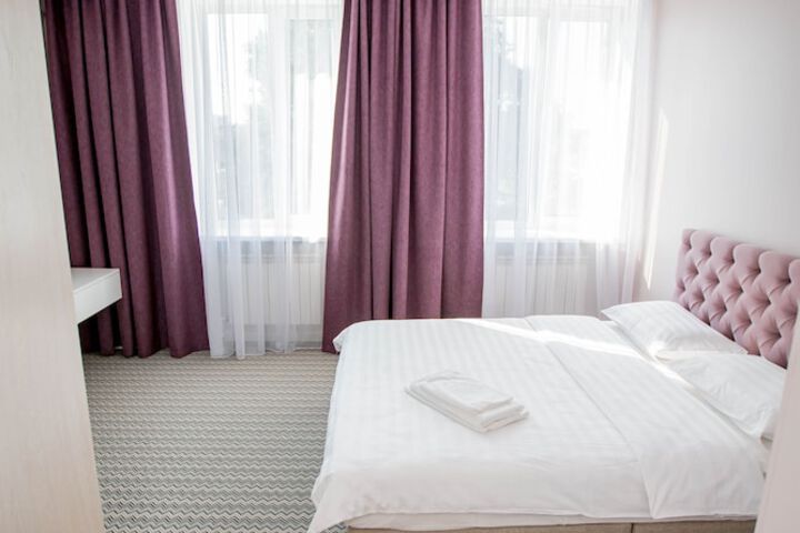 Room 3 of 29