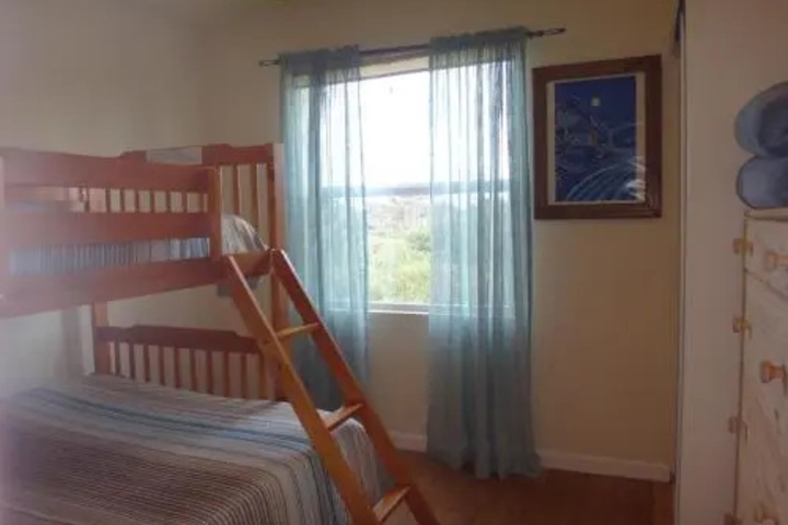 Room 4 of 11