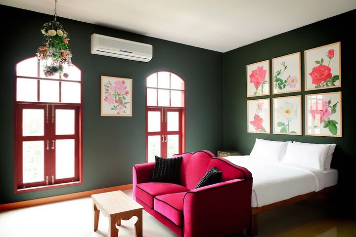 Room 14 of 86