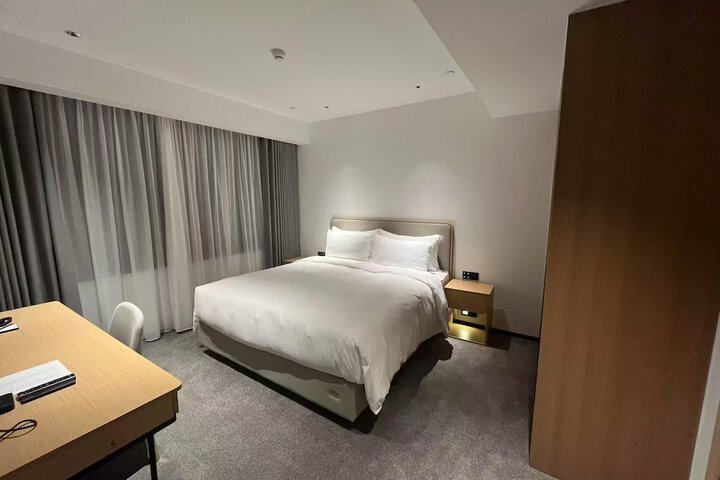 Room 21 of 99