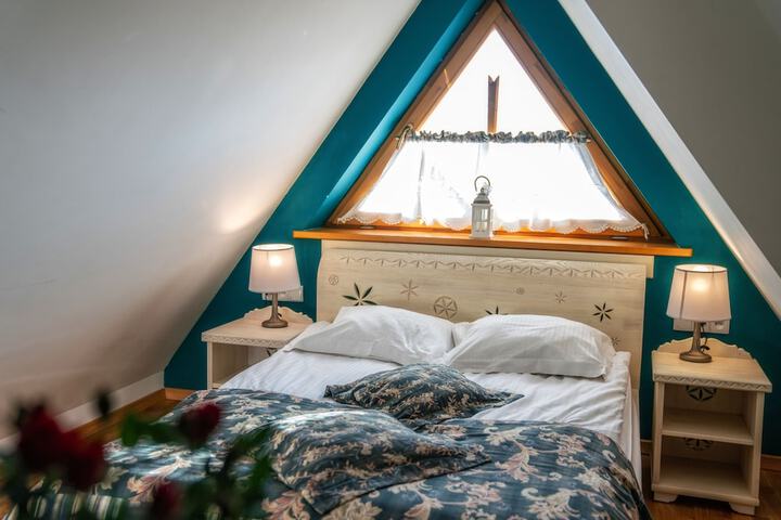 Room 43 of 83