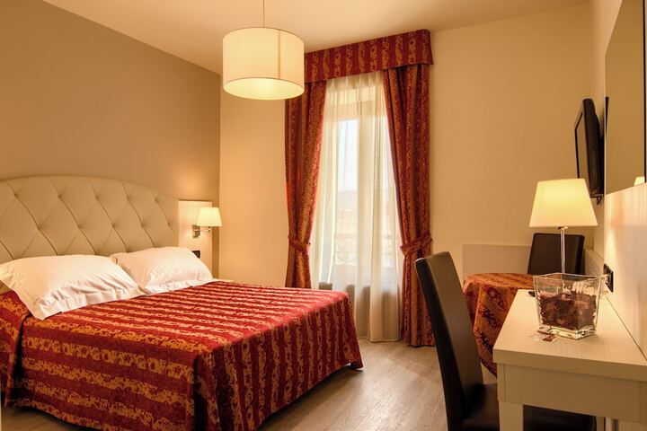 Room 16 of 92