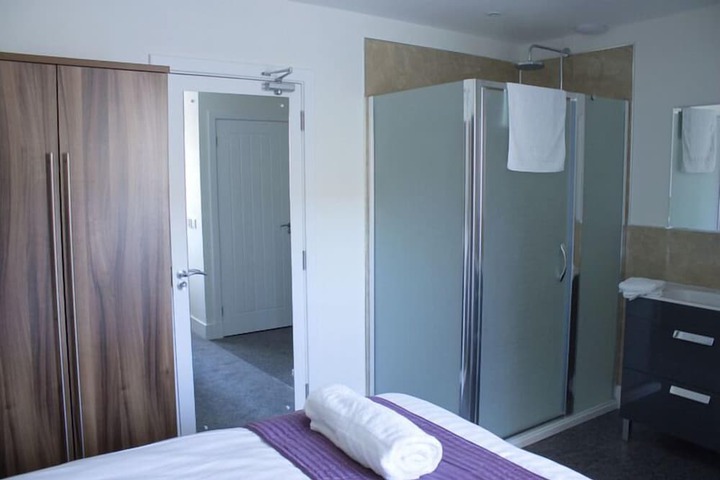 Room 7 of 41