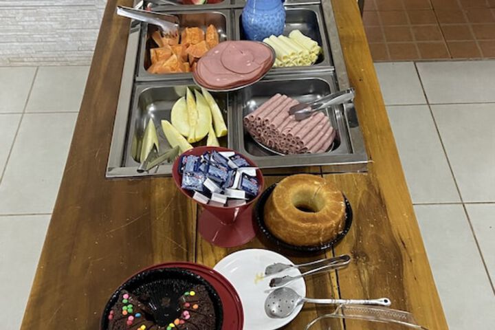 Dining 37 of 43