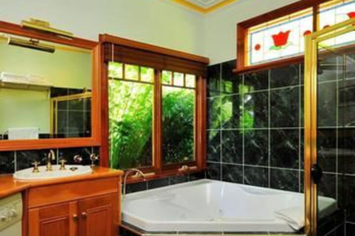 Room 3 of 21