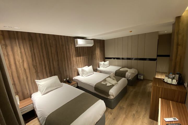 Room 57 of 114