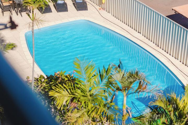 Pool 17 of 21