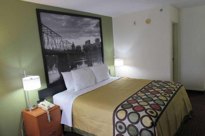 1 King Bed (20 of 20)