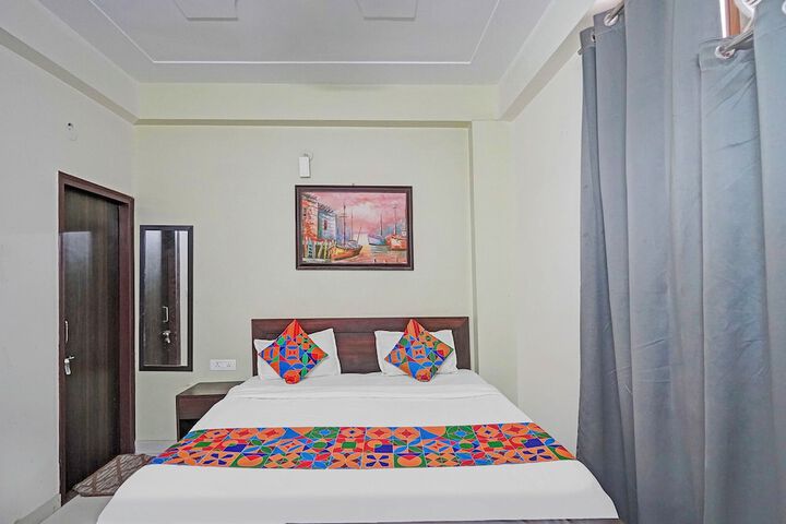Room 7 of 26
