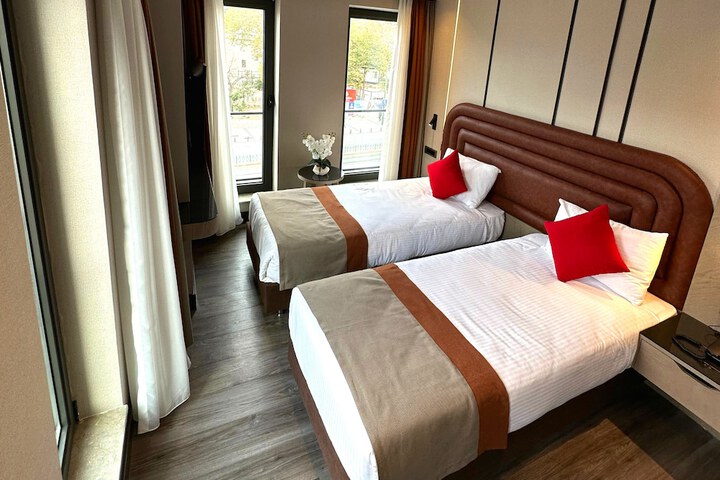 Room 56 of 96