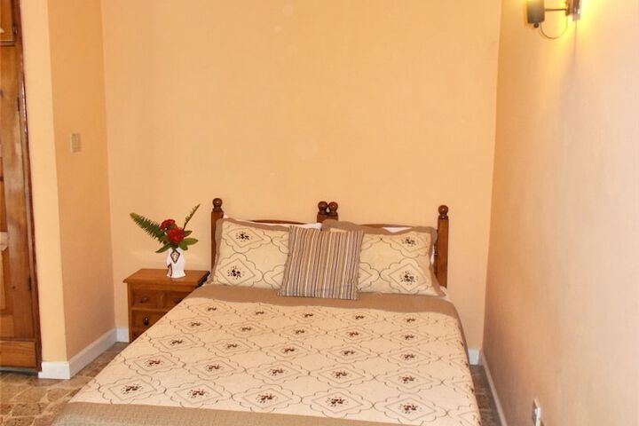 Room 20 of 49