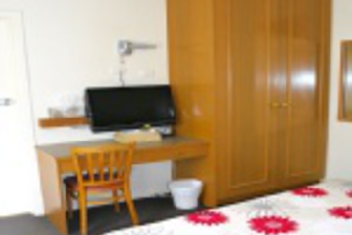Room 109 of 768