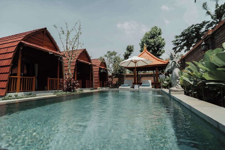Pool 17 of 26