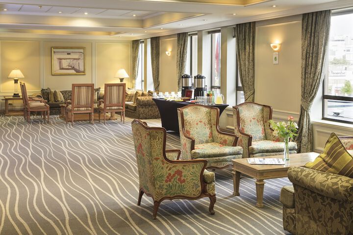 Entrance & Lobby