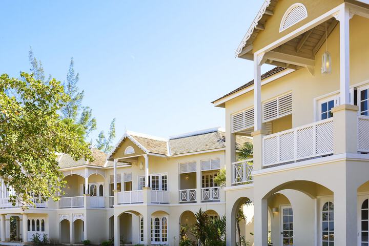 Hotel Exterior 88 of 117