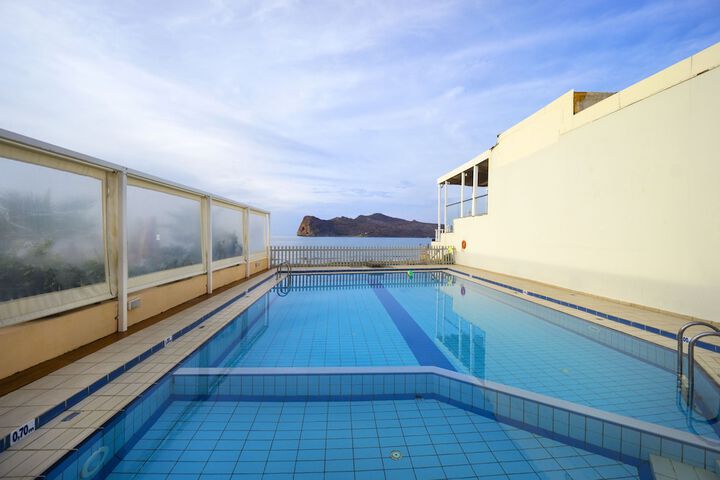 Pool 95 of 128