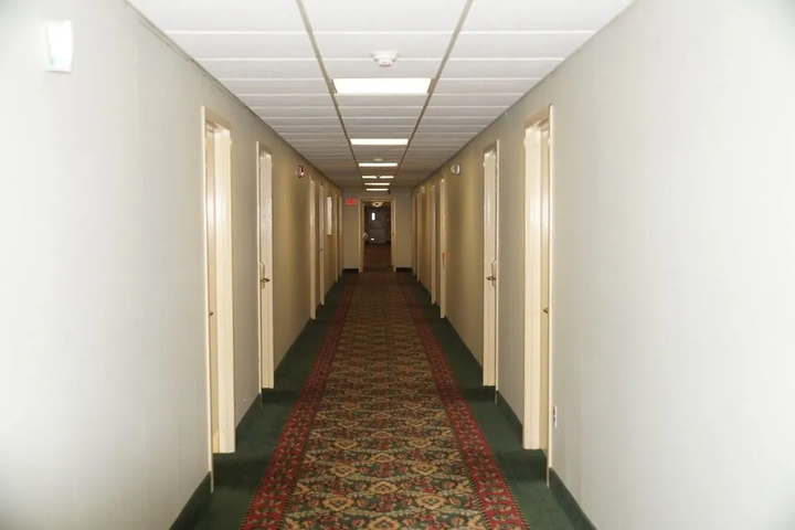 Room 13 of 20