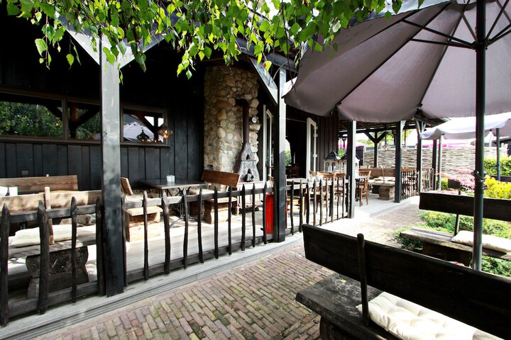 Terrace/Patio 24 of 25
