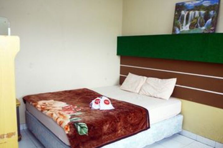 Room 21 of 77