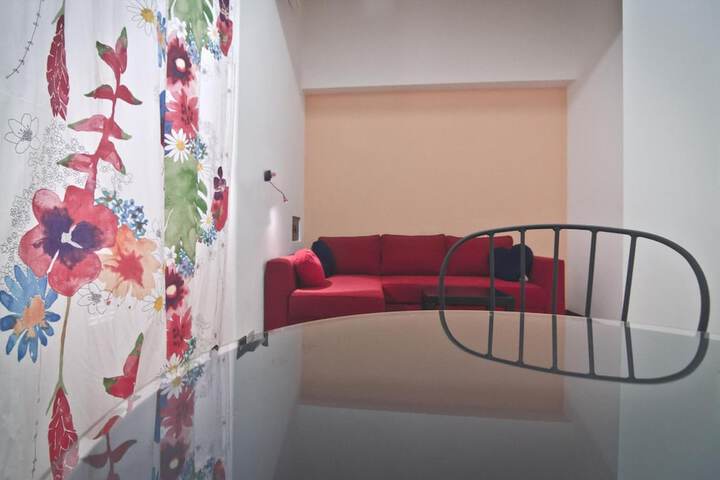 Room 32 of 44