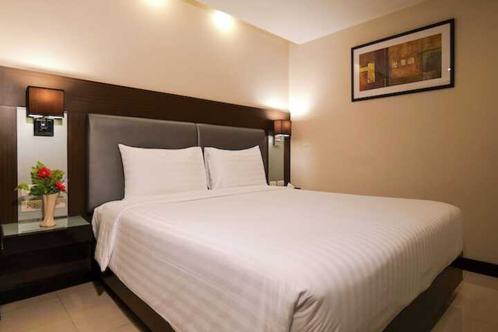 Room 15 of 39