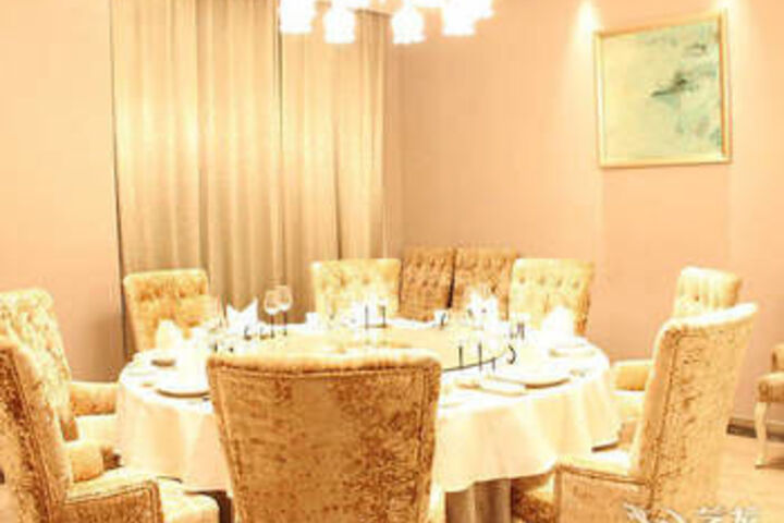 Dining 38 of 39