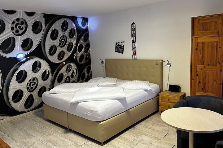 Room 22 of 81