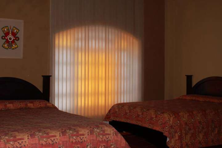 Room 10 of 18