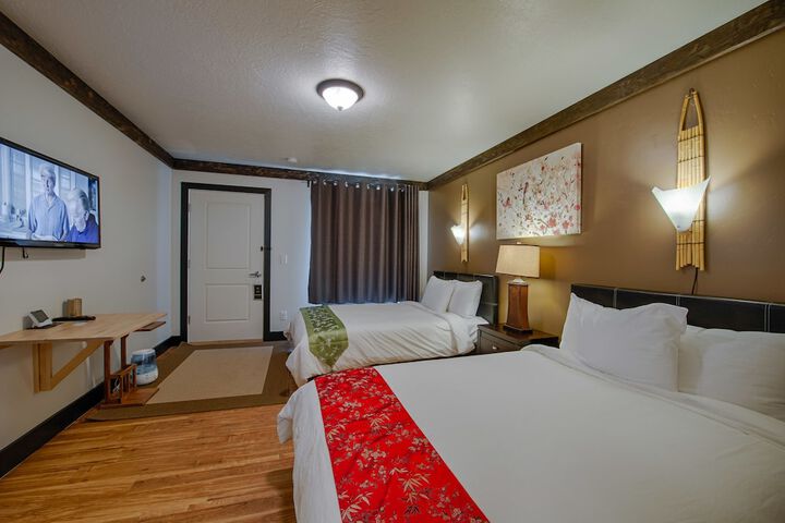 Room 8 of 16