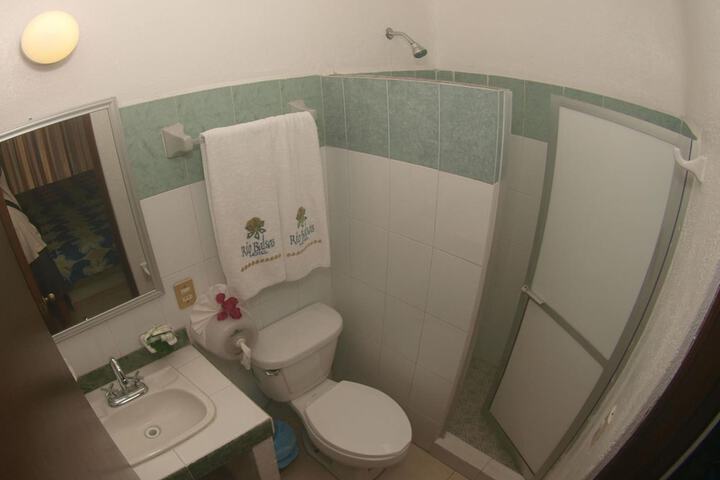 Room 7 of 13