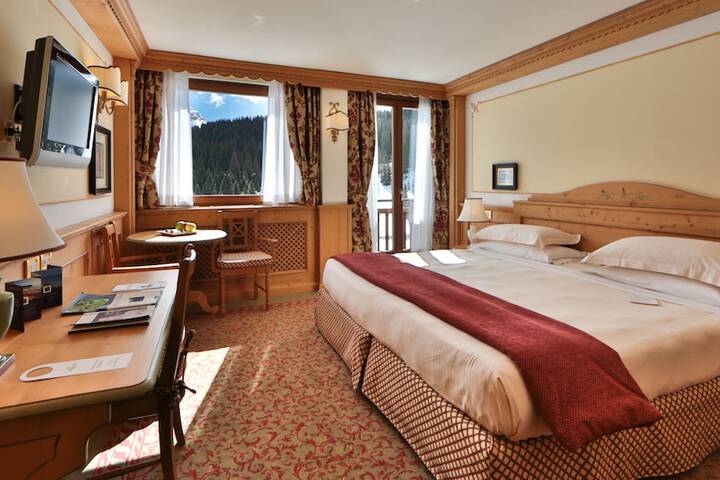 Room 10 of 89