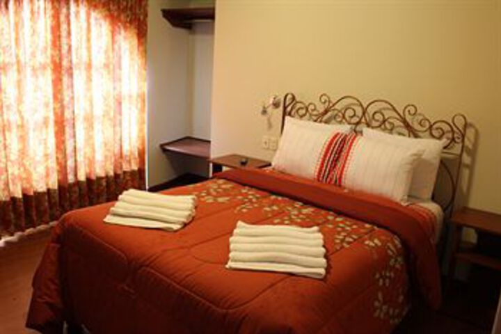 Room 27 of 34