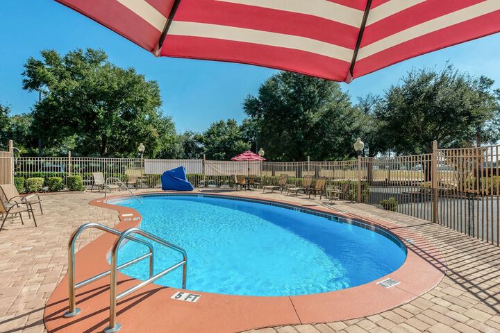 Pool 36 of 52