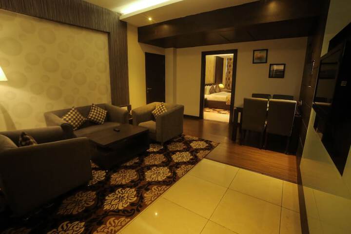 Room 25 of 57