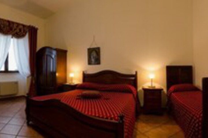 Room 21 of 31