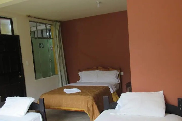 Room 2 of 9