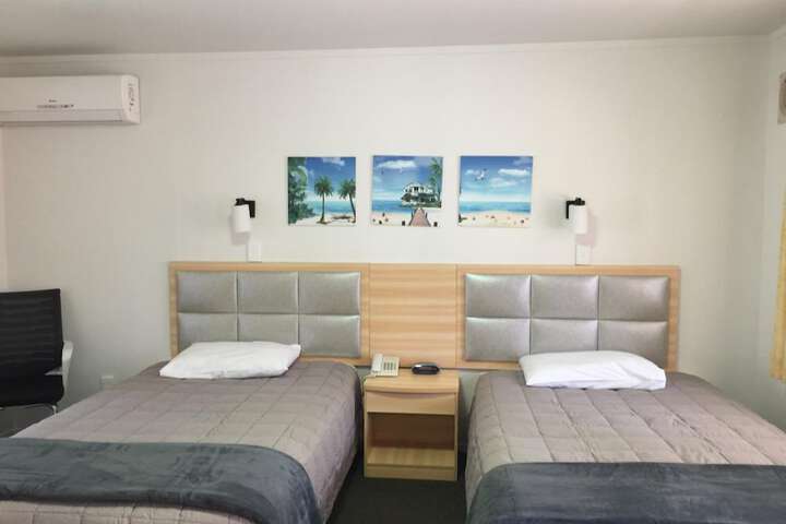 Room 20 of 39