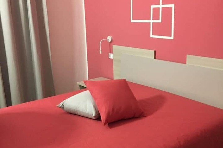 Room 8 of 30
