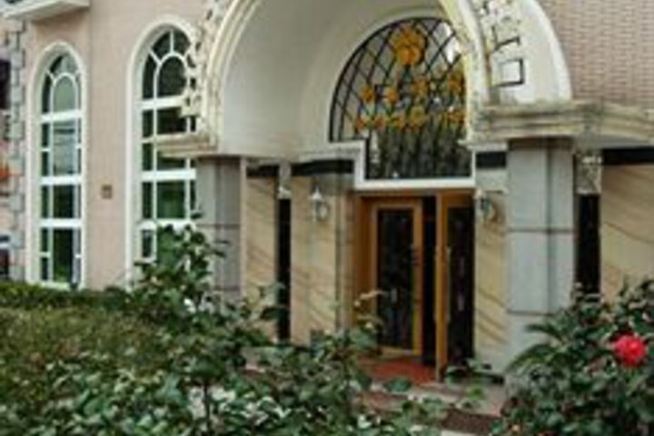 Rich Garden Hotel
