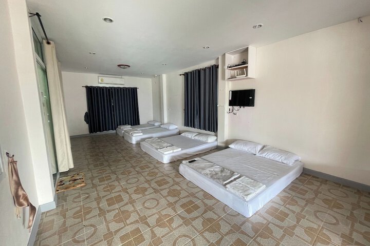 Room 19 of 109
