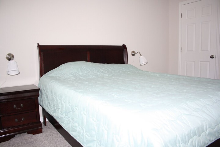 Room 4 of 30