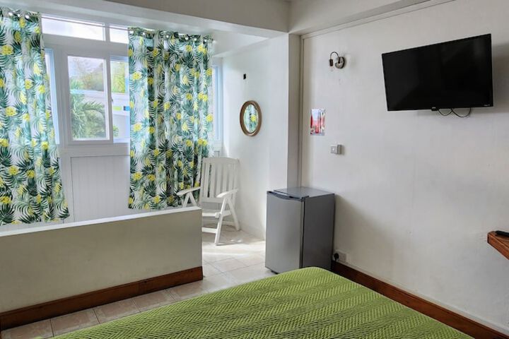Room 36 of 98