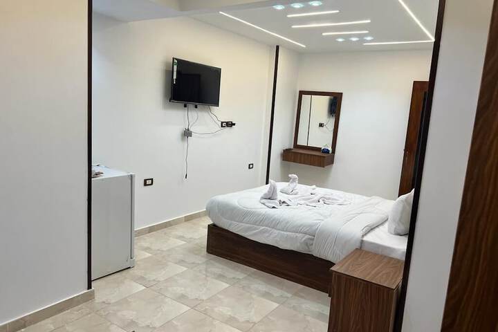 Room 21 of 29