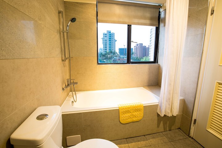Room 14 of 23