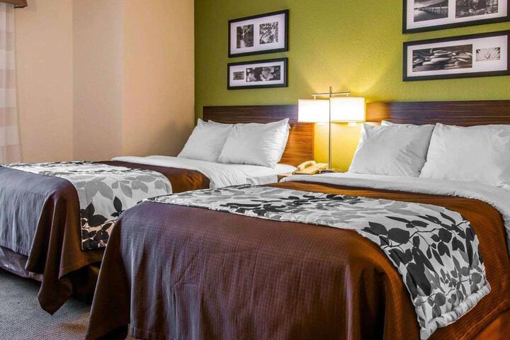 2 Double Beds (4 of 11)
