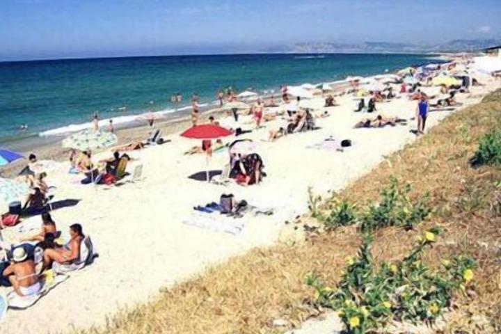 Beach 9 of 10