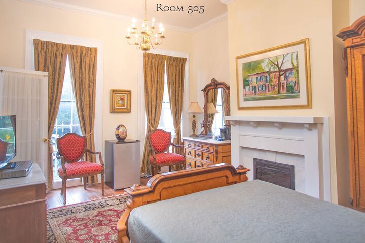 Room 34 of 170