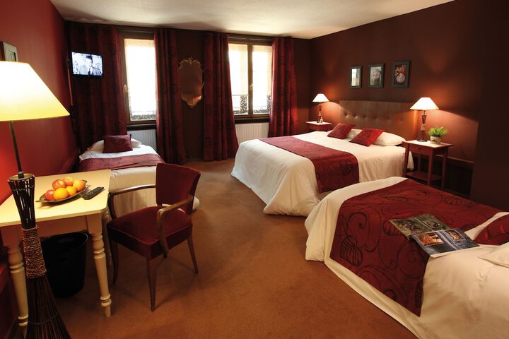 Room 49 of 147
