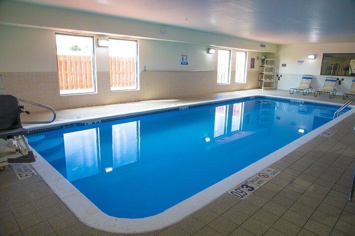 Pool 33 of 59