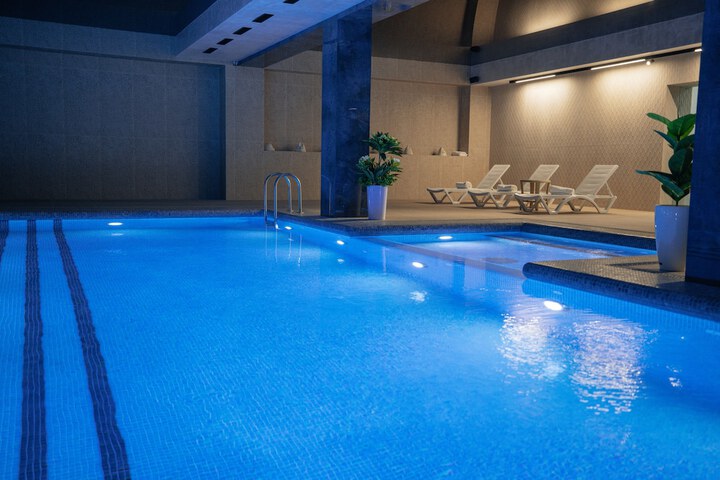 Pool 35 of 77